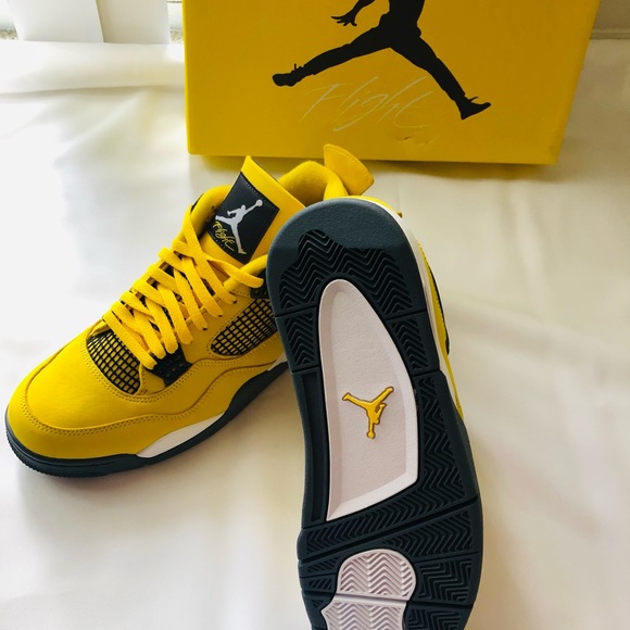 Jordan 4 Lightning size 12 and Shirt size L - Picture 4 of 10